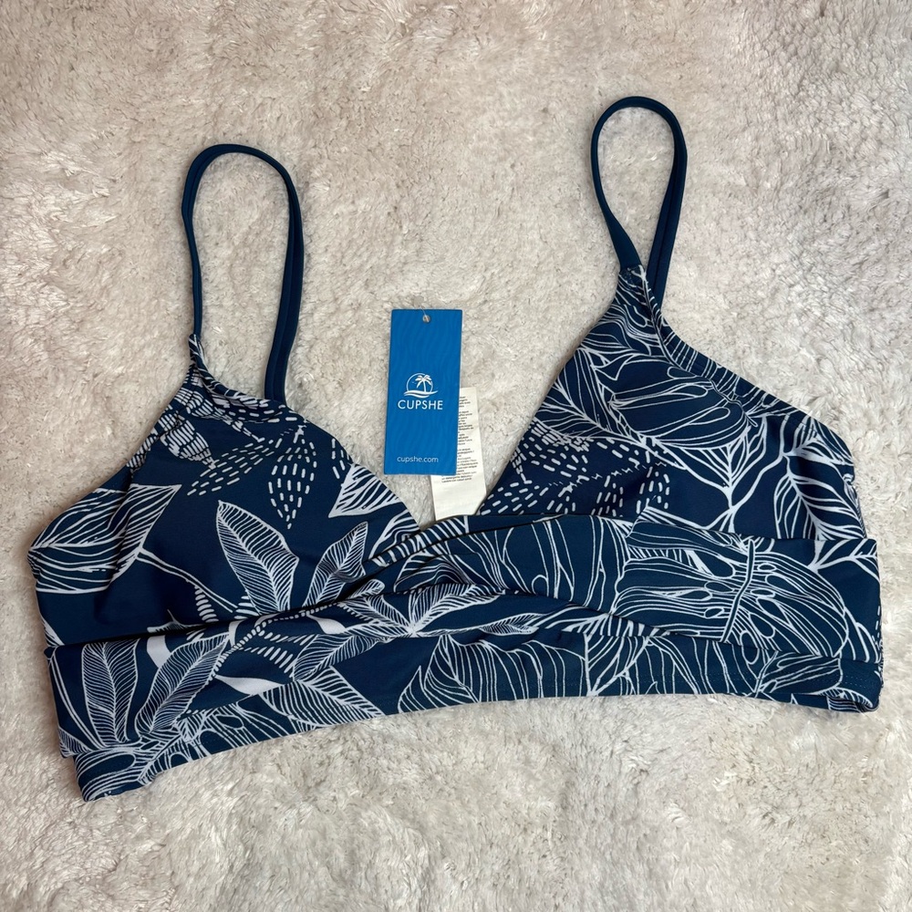 Cupshe Womens Navy Blue Tropical Leaf Twist Front Bikini Top Size L